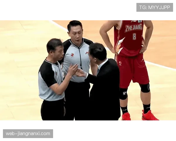 教练区规则拆解：技术区内哪些行为会被裁判警告？