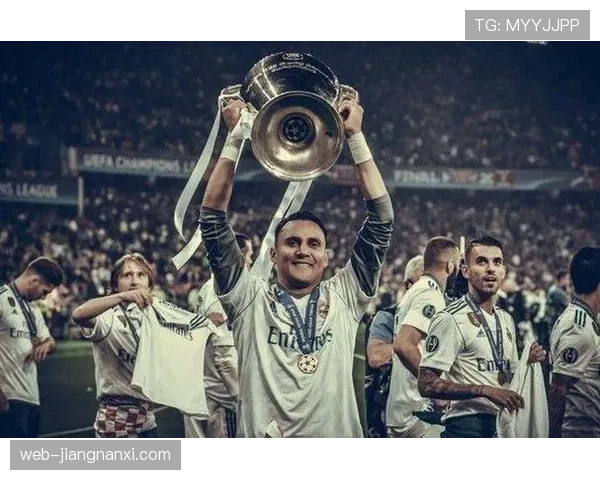 主导直塞撕防本赛季莫德里奇压制克罗斯