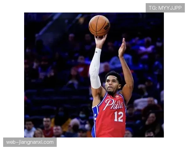 托拜厄斯·哈里斯背身单打提升得分效率明显拉开与队内同位置差距